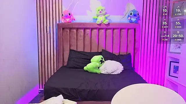 Miia Grey  online show from March 2026 01:04:02 PM