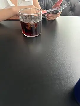 zhuendong000001 online show from April 2026 09:35:02 AM