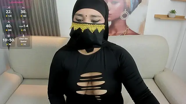Snapshot of Samira_Zayd chatting on August 2026 10:15:02 PM Samira Zayd online show from August 2026 10:15:02 PM