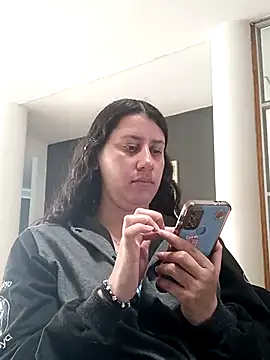 LunaDamasco online show from April 2026 07:03:02 PM