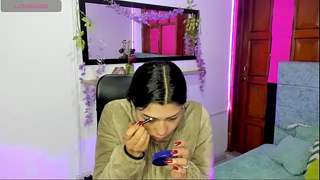 Aysha winxs online show from March 2026 11:41:01 PM