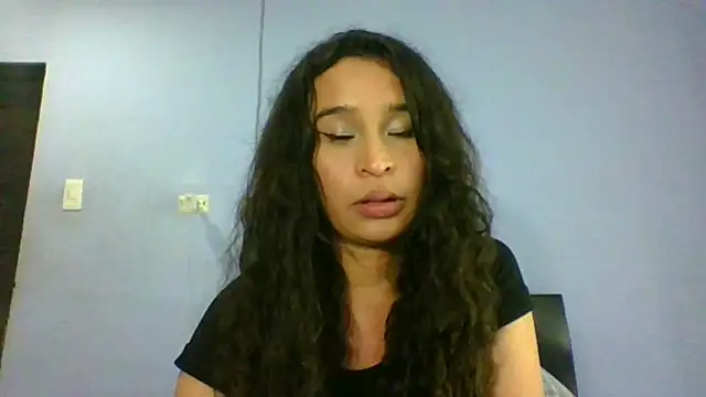 Snapshot of scarlettscottx_ chatting on June 2026 12:02:01 AM scarlettscottx online show from June 2026 12:02:01 AM