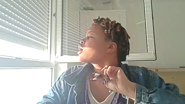 DolliaStarz online show from March 2026 05:06:01 PM