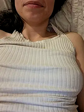 Bunny048 online show from June 2026 03:37:01 AM