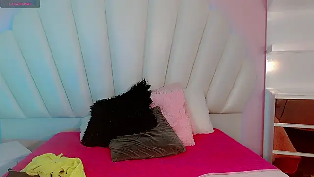 Daniiela Ember online show from March 2026 05:00:01 AM