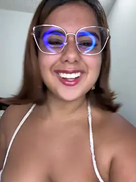 Snapshot of Lilithgomez_ chatting on March 2026 04:10:01 PM Lilithgomez online show from March 2026 04:10:01 PM