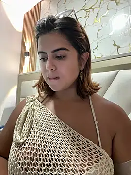Snapshot of Lilithgomez_ chatting on April 2026 12:35:01 AM Lilithgomez online show from April 2026 12:35:01 AM