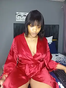 Snapshot of Divine_Beautyxx chatting on July 2026 12:17:01 AM Divine Beautyxx online show from July 2026 12:17:01 AM