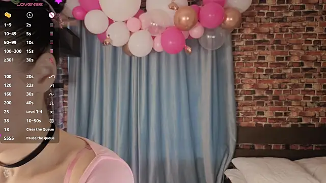 Six Seven7 online show from April 2026 12:01:01 PM