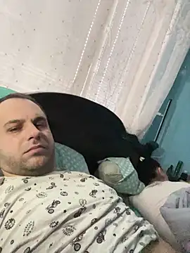 Snapshot of LaBuBupara chatting on February 2026 05:49:01 AM LaBuBupara online show from February 2026 05:49:01 AM