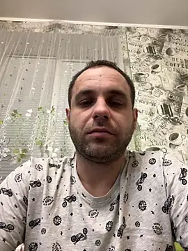 Snapshot of LaBuBupara chatting on February 2026 07:46:01 PM LaBuBupara online show from February 2026 07:46:01 PM