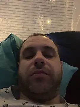 Snapshot of LaBuBupara chatting on February 2026 10:55:01 PM LaBuBupara online show from February 2026 10:55:01 PM