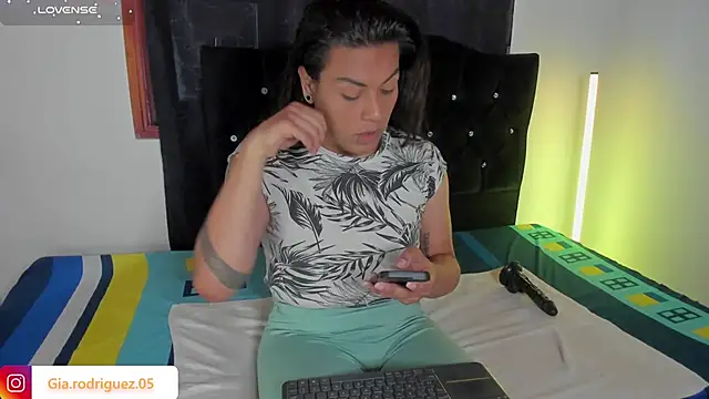 Jess Hoffman online show from April 2026 03:24:01 PM