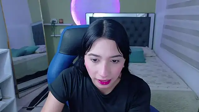 Snapshot of ivvoncute chatting on June 2026 12:52:02 AM ivvoncute online show from June 2026 12:52:02 AM