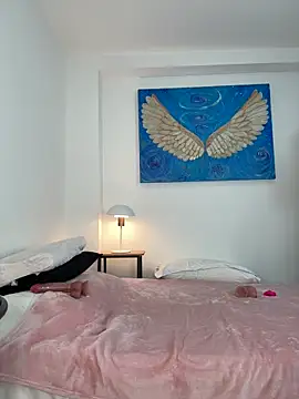 Viictoria-Jones online show from March 2026 01:07:02 PM