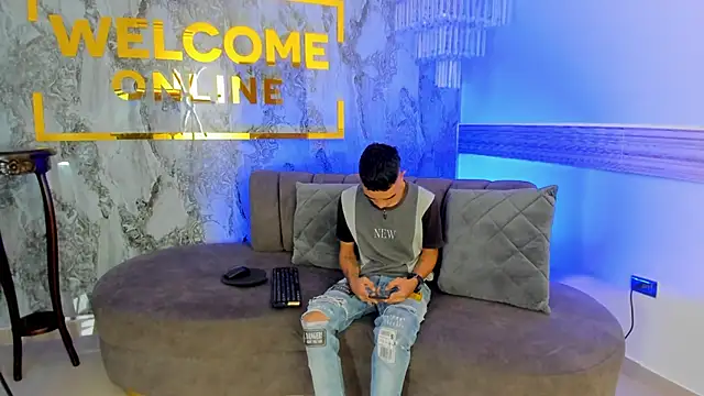 Snapshot of Emmastee chatting on March 2026 03:51:01 PM Emmastee online show from March 2026 03:51:01 PM