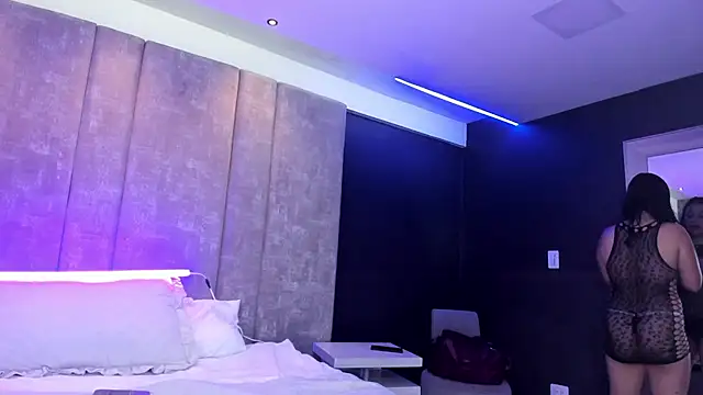 EmiilyRousee online show from March 2026 06:59:01 PM