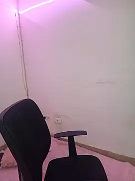 PamelaThoms online show from April 2026 02:34:01 PM