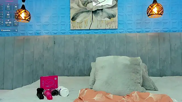 Snapshot of karola_cute_ chatting on May 2026 07:36:01 AM karola cute online show from May 2026 07:36:01 AM