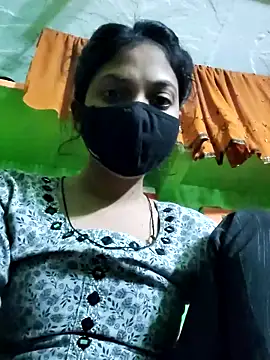 Cute aroshi online show from April 2026 12:35:01 AM