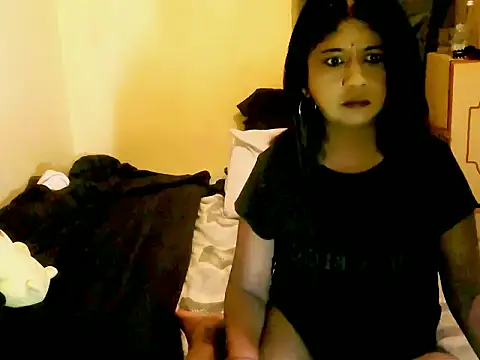 IndianPleasures21 online show from April 2026 06:12:01 PM