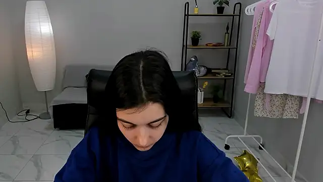 Lilian Merf online show from March 2026 08:31:01 AM