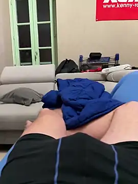 Snapshot of foudesexe23 chatting on February 2026 07:26:01 PM foudesexe23 online show from February 2026 07:26:01 PM