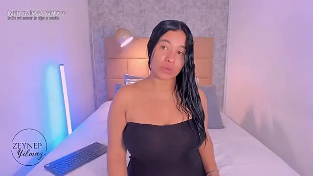 ZeynepYilmaz online show from April 2026 08:53:02 PM