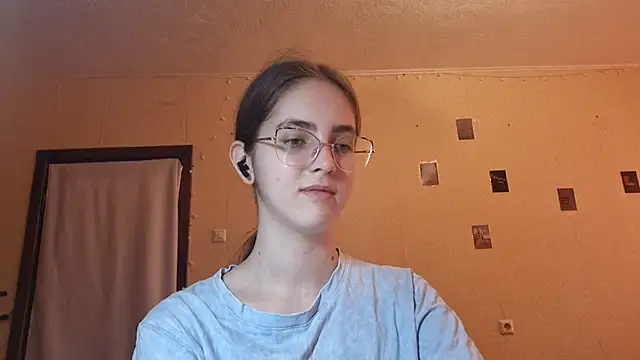 Katelemon online show from June 2026 09:29:02 AM