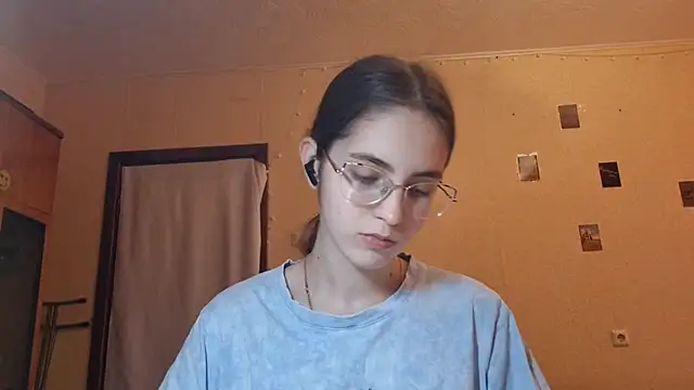 Katelemon online show from July 2026 11:16:02 AM