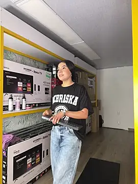 Ambarina  online show from April 2026 11:04:02 AM