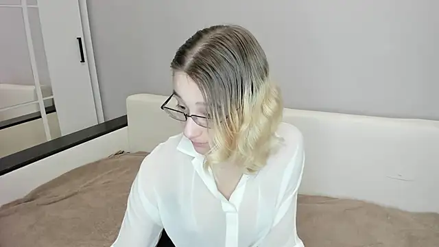 Snapshot of Silva-Tailll chatting on February 2026 06:07:01 PM Silva-Tailll online show from February 2026 06:07:01 PM