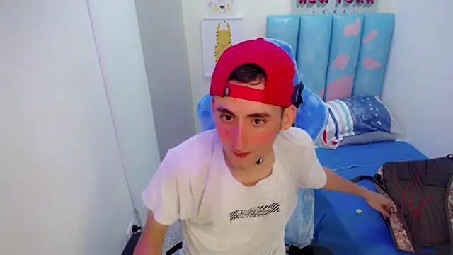 Snapshot of Houston_bby_ chatting on March 2026 08:11:01 PM Houston bby online show from March 2026 08:11:01 PM