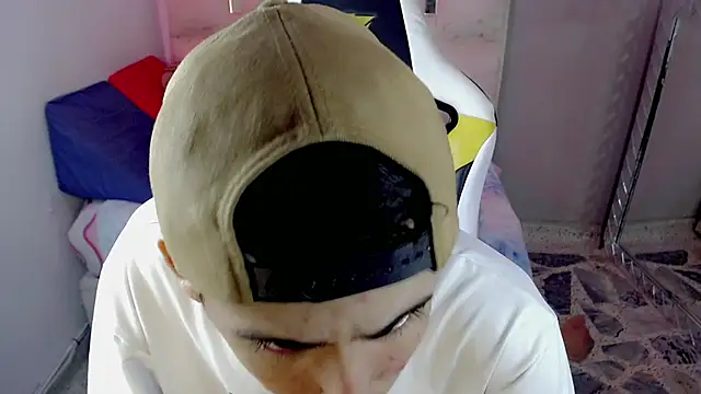 Snapshot of Houston_bby_ chatting on March 2026 08:37:01 PM Houston bby online show from March 2026 08:37:01 PM