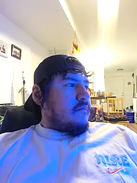 Snapshot of Bouncywarrior chatting on February 2026 01:26:02 AM Bouncywarrior online show from February 2026 01:26:02 AM