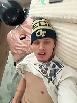 Snapshot of PAPITRVN chatting on February 2026 09:04:01 PM PAPITRVN online show from February 2026 09:04:01 PM