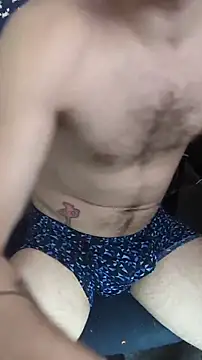 Snapshot of elong007 chatting on February 2026 02:32:01 AM elong007 online show from February 2026 02:32:01 AM