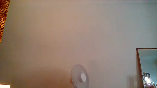 Lilbadmiaxo online show from June 2026 03:10:02 PM