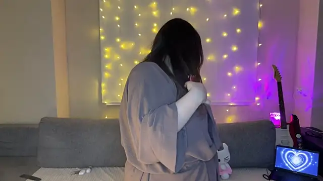 Snapshot of RiotKitten1 chatting on March 2026 12:35:01 AM RiotKitten1 online show from March 2026 12:35:01 AM