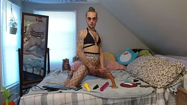 SPICY KITTY69 online show from March 2026 09:28:01 PM