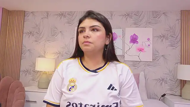 EmmaLeens online show from March 2026 12:01:01 PM