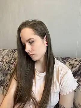 Snapshot of DivaAurum chatting on March 2026 07:36:01 AM DivaAurum online show from March 2026 07:36:01 AM