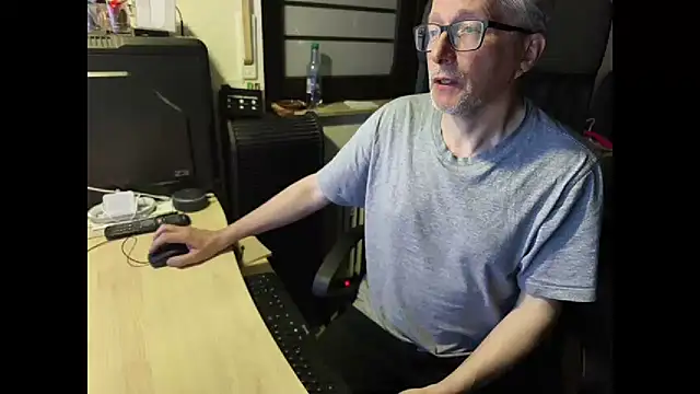 loenne1 online show from March 2026 09:47:02 PM