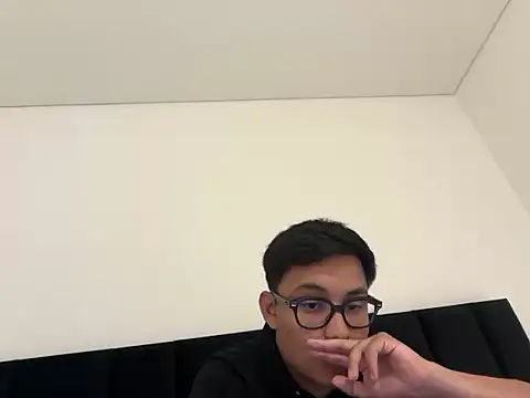 Snapshot of enzo_13 chatting on February 2026 09:57:01 PM enzo 13 online show from February 2026 09:57:01 PM