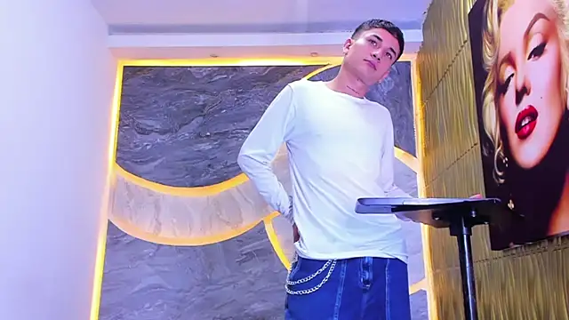 Matheus Ic  online show from February 2026 09:04:01 PM