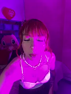 Snapshot of Elaaa_pink21 chatting on February 2026 01:04:01 AM Elaaa pink21 online show from February 2026 01:04:01 AM