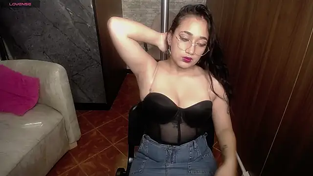 Aura cute  online show from March 2026 03:46:01 AM