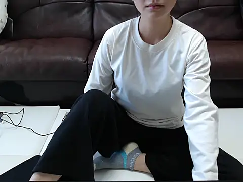 Mey 112 online show from March 2026 05:47:02 AM