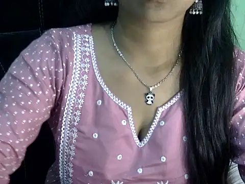 cute momo love online show from March 2026 04:51:01 AM