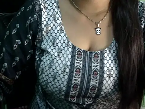 cute momo love online show from April 2026 05:38:02 AM